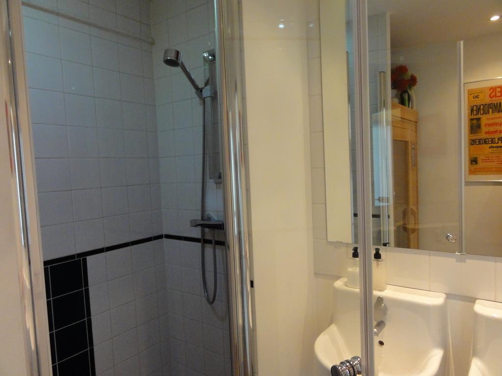 Bed And Breakfast Amsterdam West Ruang foto