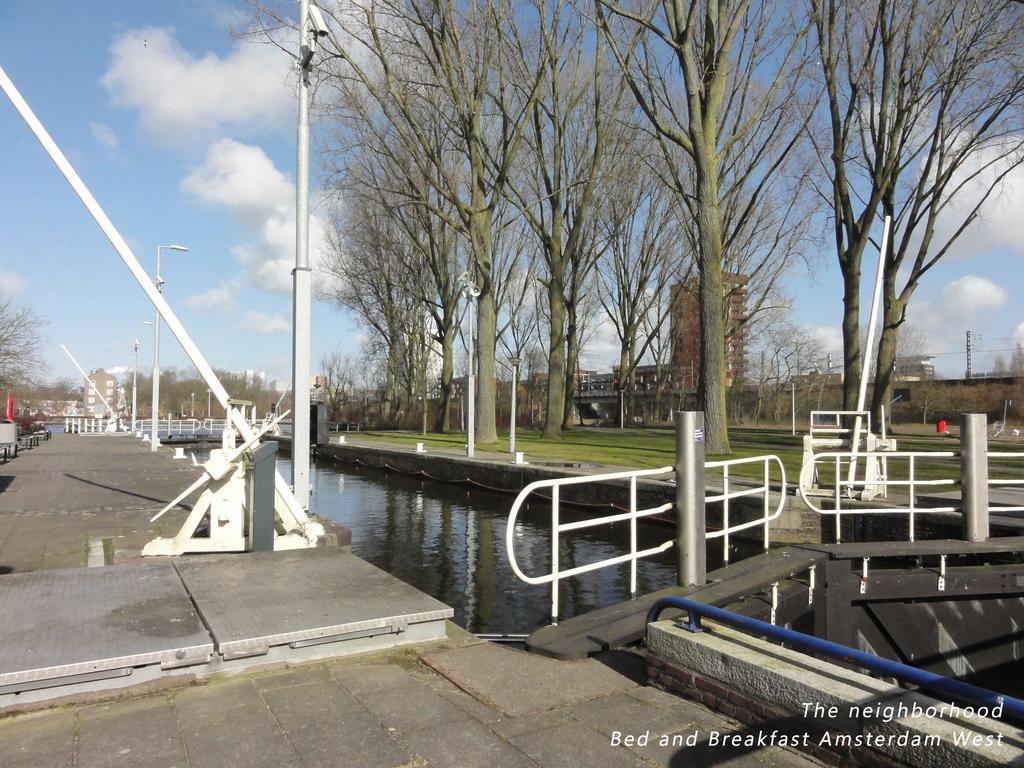 Bed And Breakfast Amsterdam West Bagian luar foto