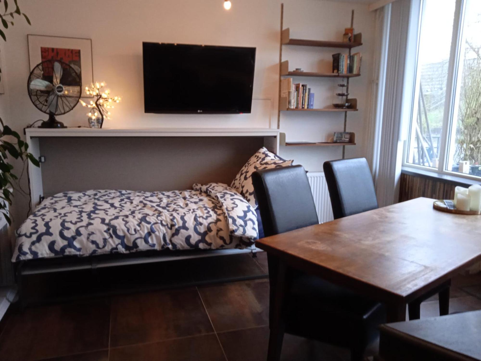Bed And Breakfast Amsterdam West Bagian luar foto